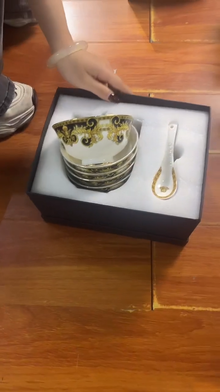 杯鸿辉家品牌瓷器，京东包邮！