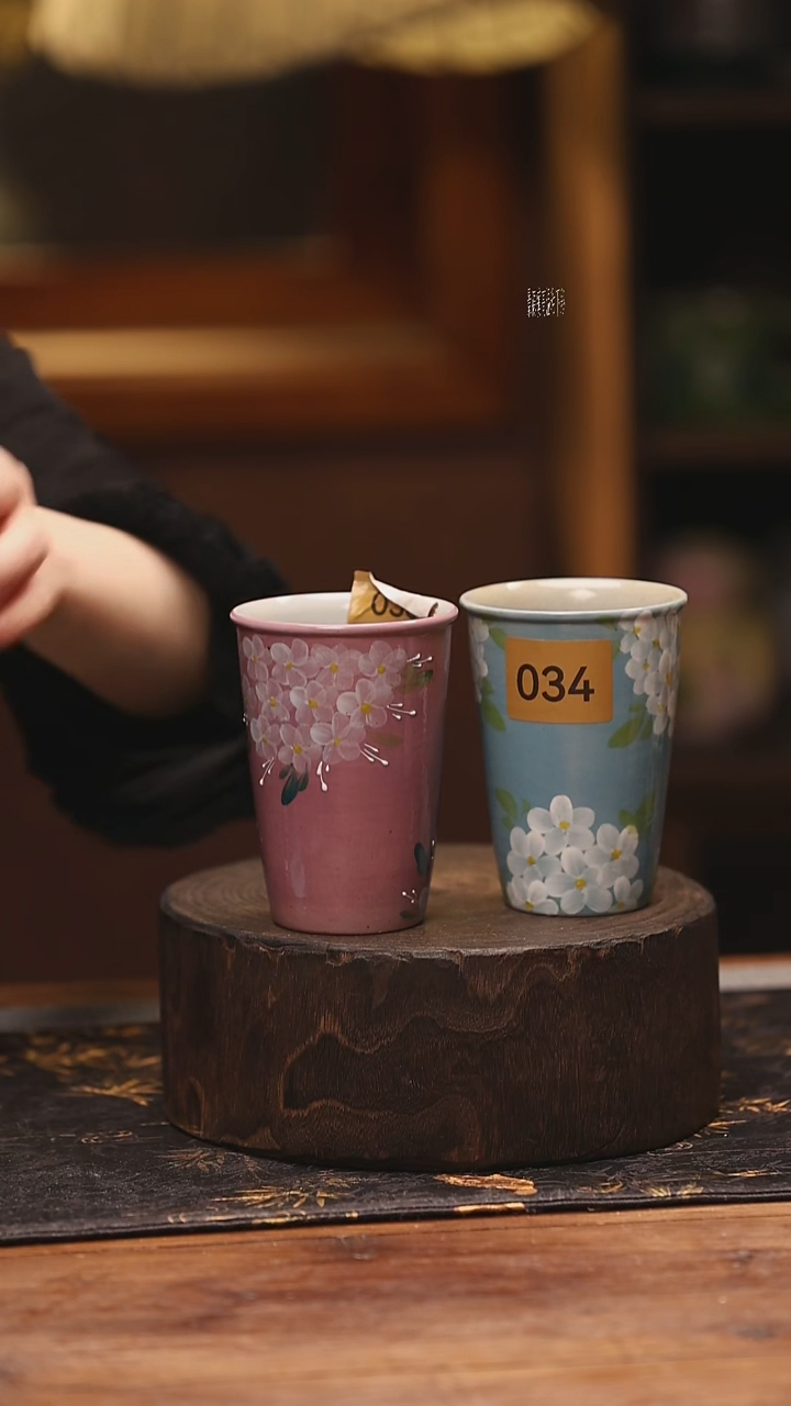 陶瓷景德镇高温釉下手绘陶瓷