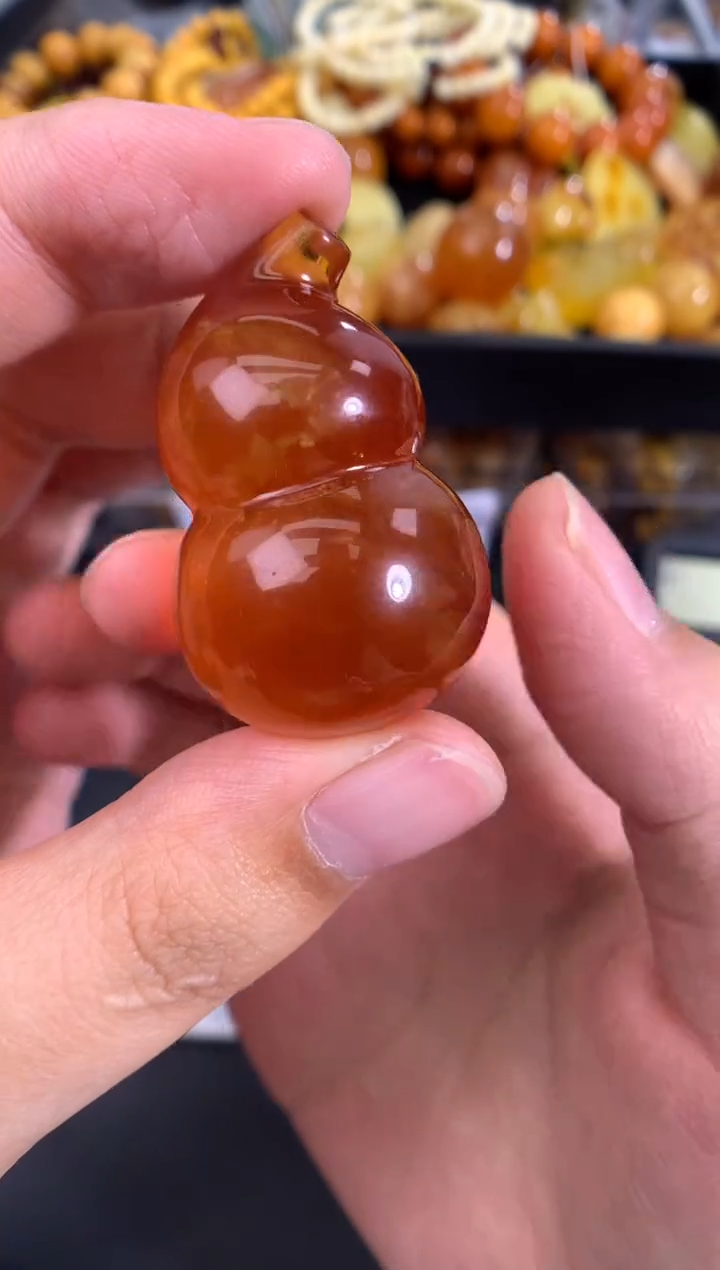 蜜蜡未镶嵌珠宝奇石1