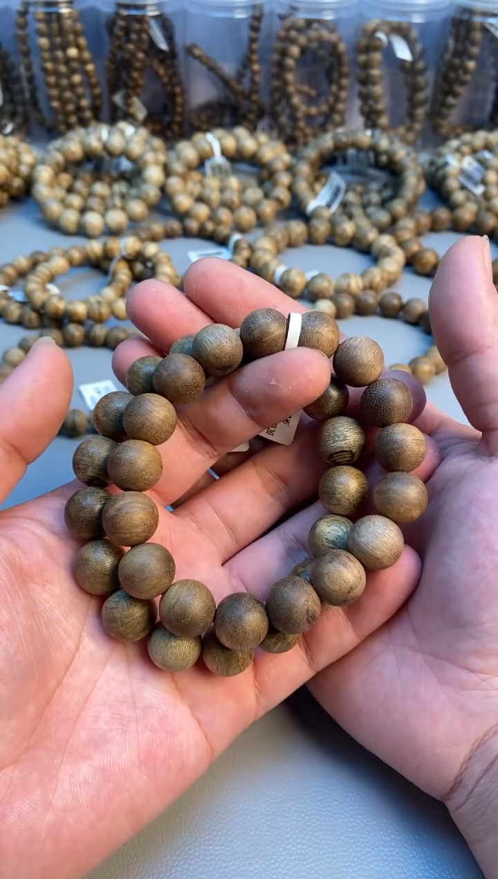 沉香手串 文莱圆珠单圈1.3多样性发其一