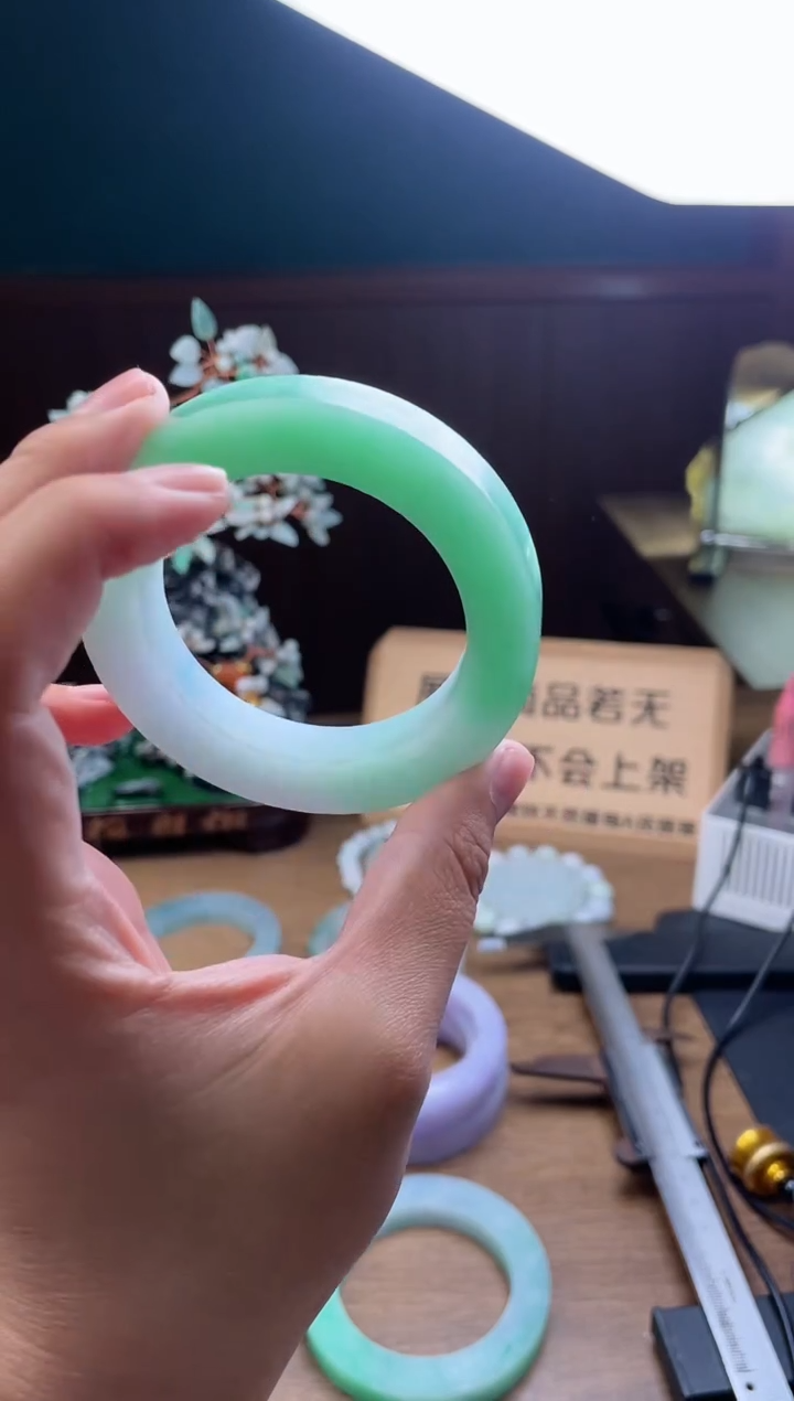 【闪购商品】定制翡翠手镯未镶嵌 定制