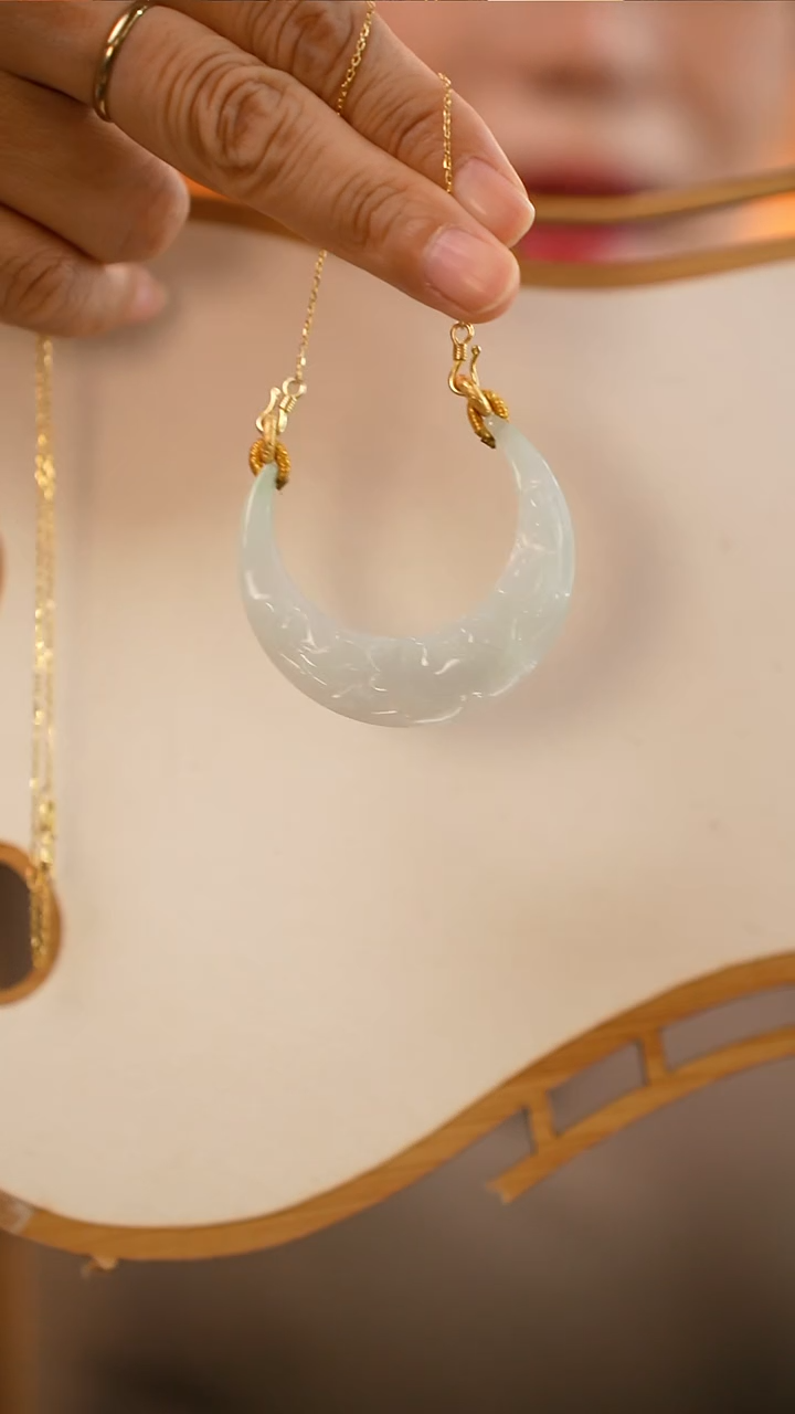 翡翠未镶嵌颈饰24小时内发货质保A货