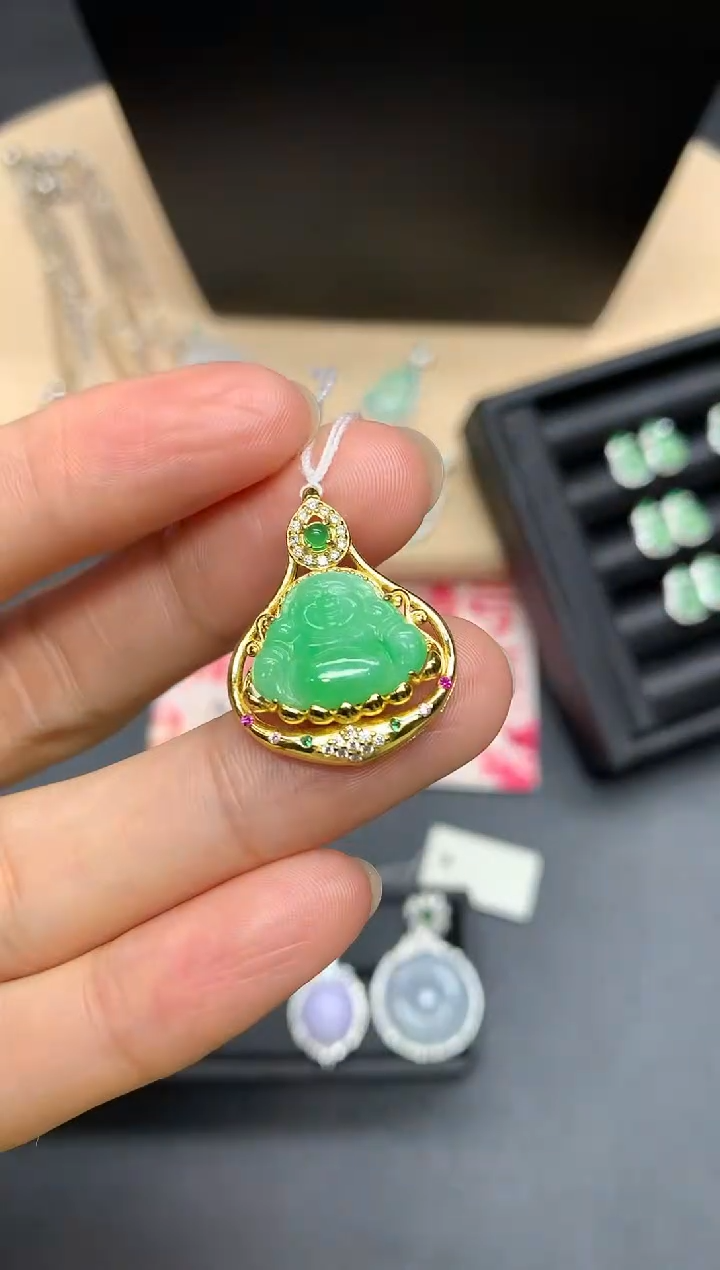 【闪购商品】翡翠吊坠(不含链)银S925镶嵌佛公【无服务费】