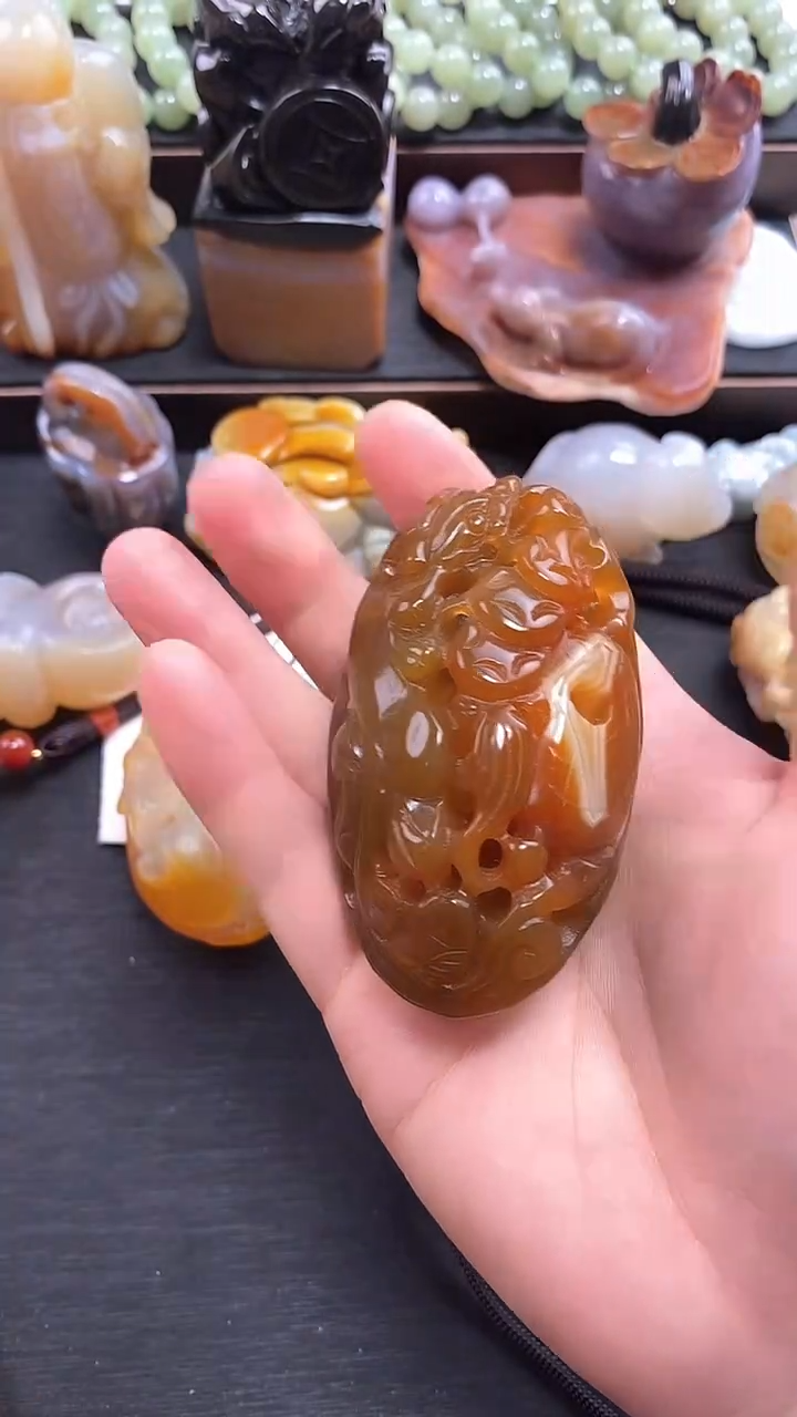 【闪购商品】玛瑙/玉髓手把件未镶嵌1