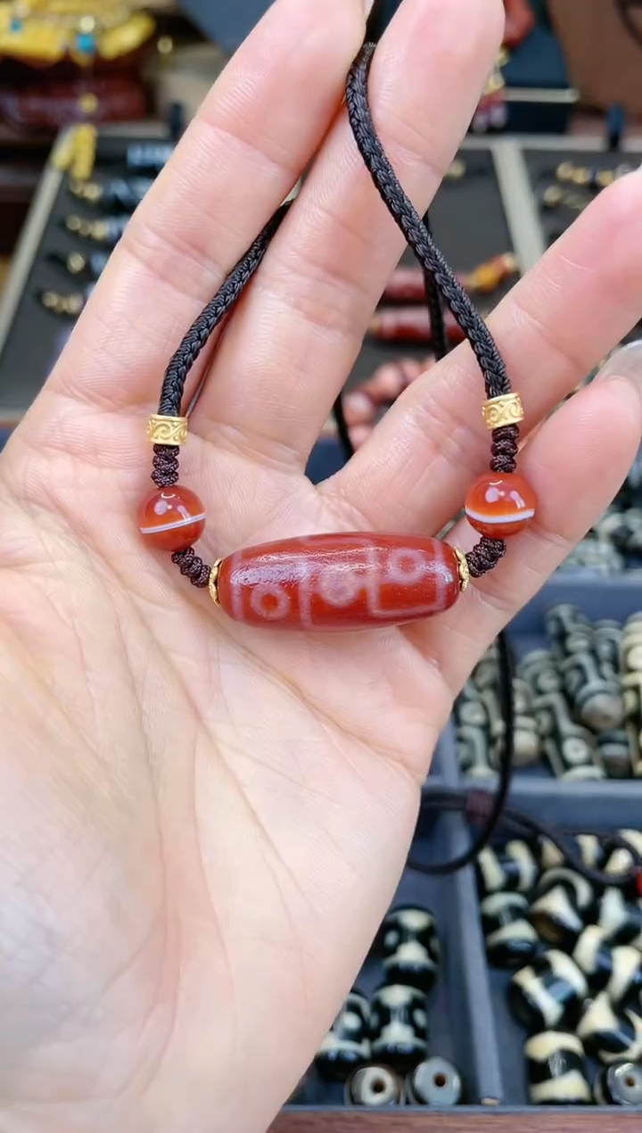 【闪购商品】玛瑙/玉髓颈饰未镶嵌美泓高油红肉九眼颈饰