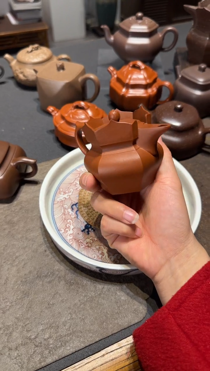 【闪购商品】紫砂茶壶朱泥小僧帽 135cc