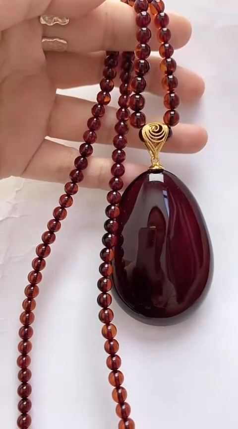 【闪购商品】琥珀裸石银S925镶嵌血珀吊坠