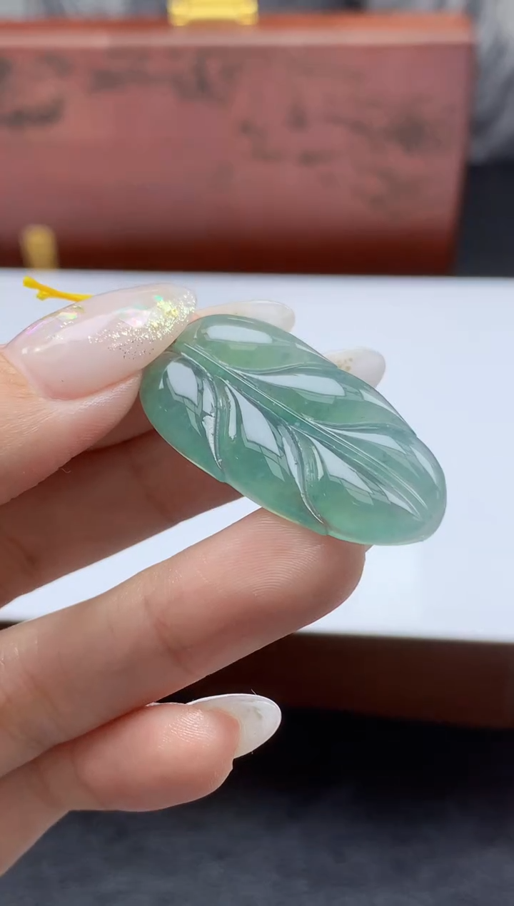 【闪购商品】定制翡翠未镶嵌011ee-毛货叶子81赠金扣