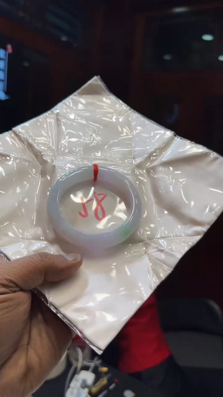 【闪购商品】翡翠手镯未镶嵌手镯