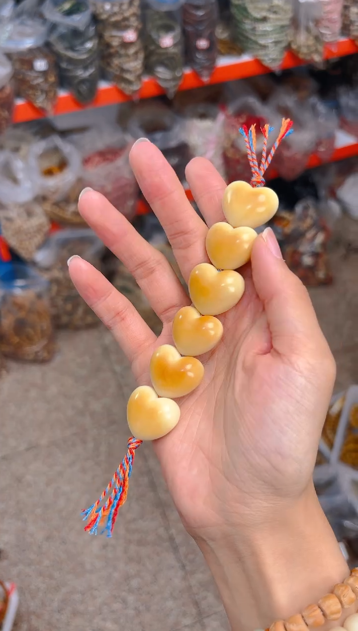 吊坠菩提根/象牙果炭烤爱心一串