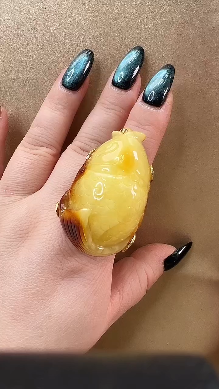 琥珀颈饰未镶嵌戒指