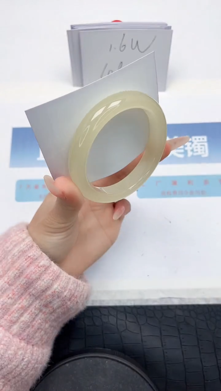 【闪购商品】石英质玉手镯未镶嵌L255-60