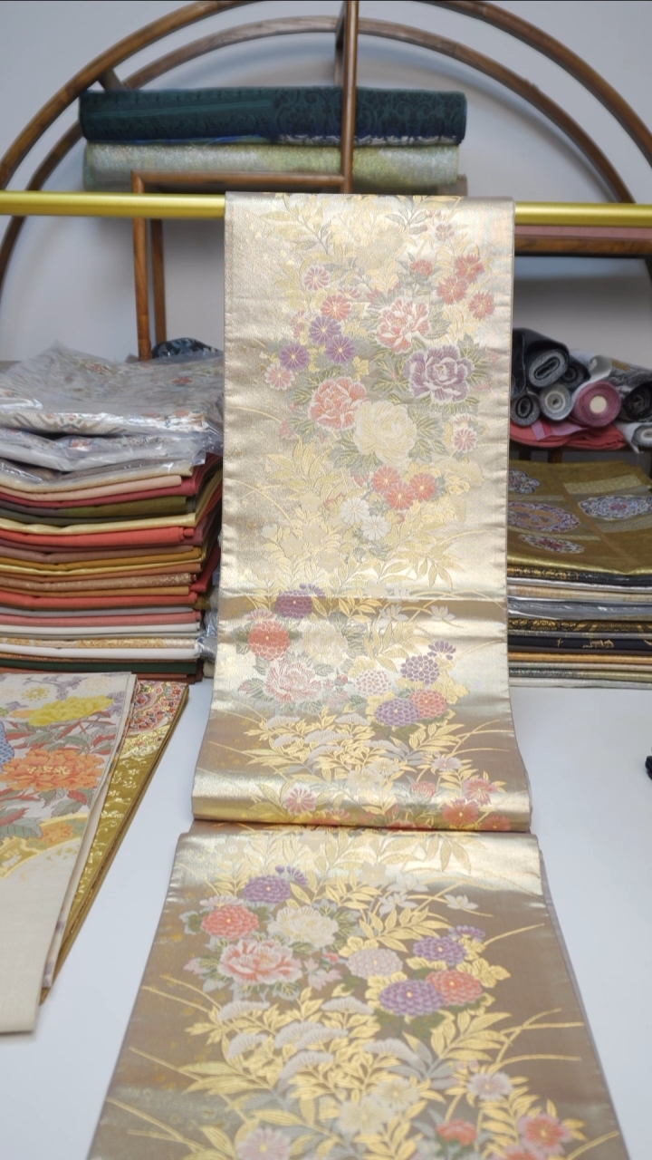 织绣116细密织花卉