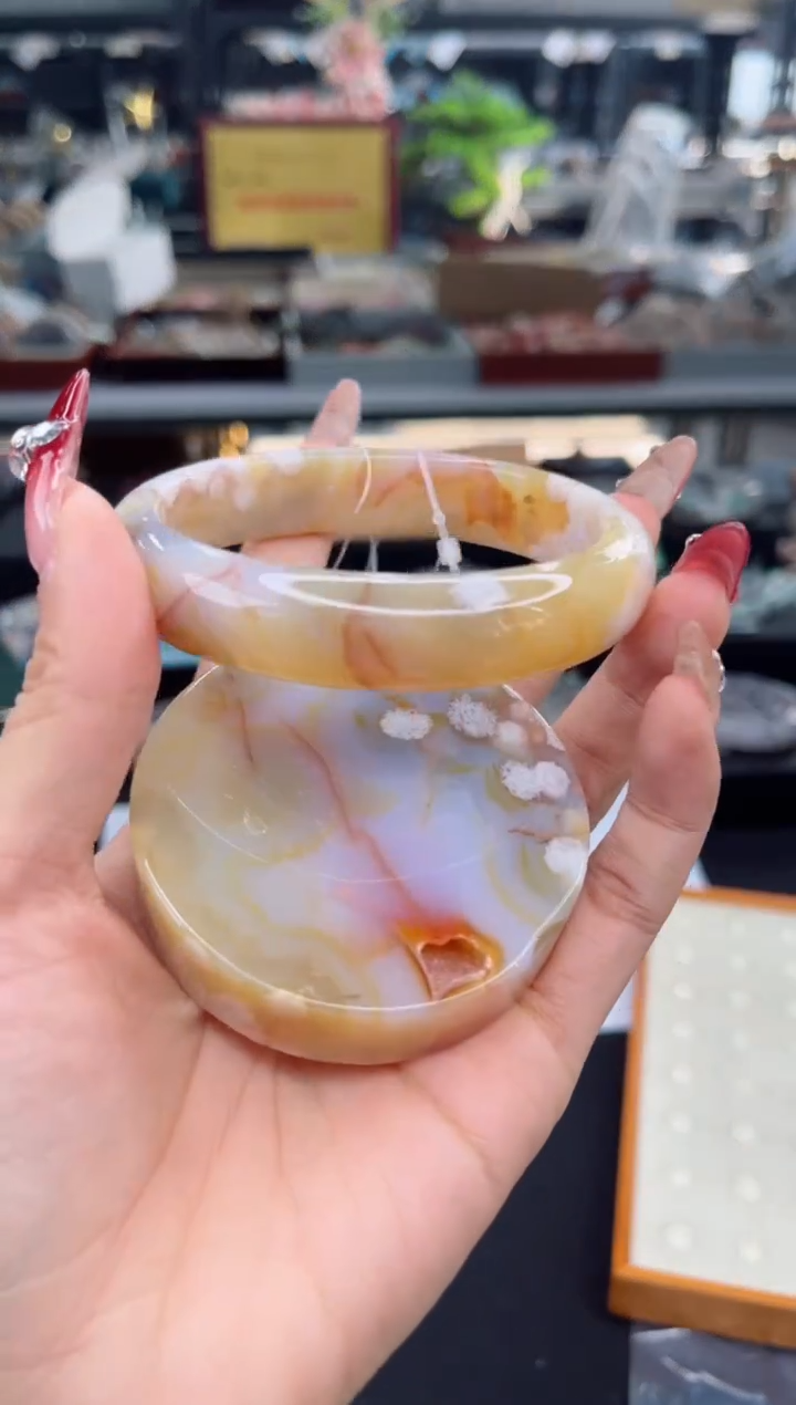 【闪购商品】石英质玉手镯未镶嵌65圈口（赠品镯心）3448708