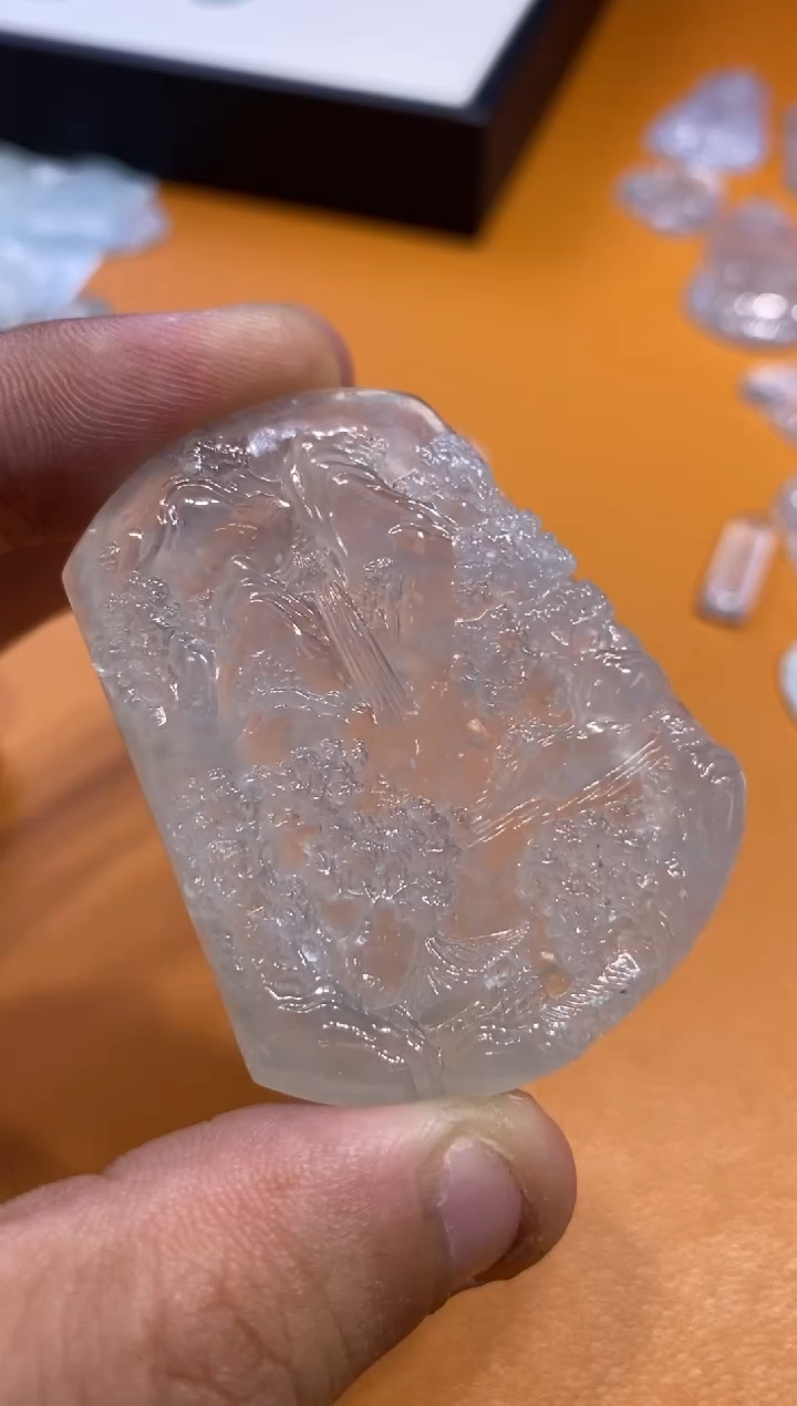 【闪购商品】翡翠吊坠(不含链)未镶嵌山水5980