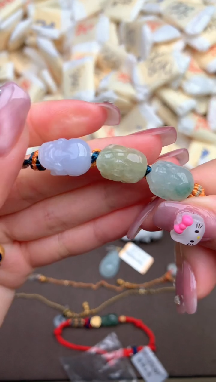 【闪购商品】翡翠手绳未镶嵌— 