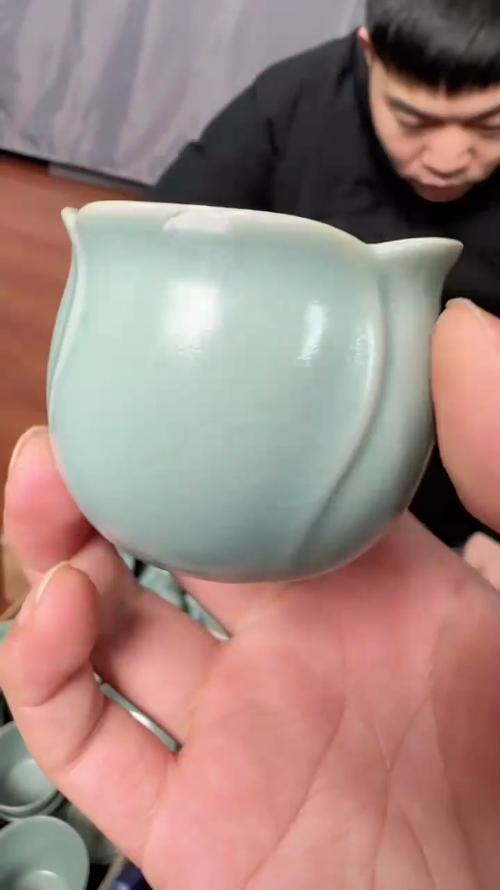 【闪购商品】杯汝瓷仿古玉兰杯