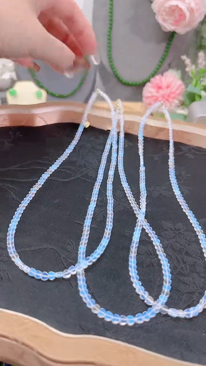 银S925镶嵌欧泊颈饰爱心99