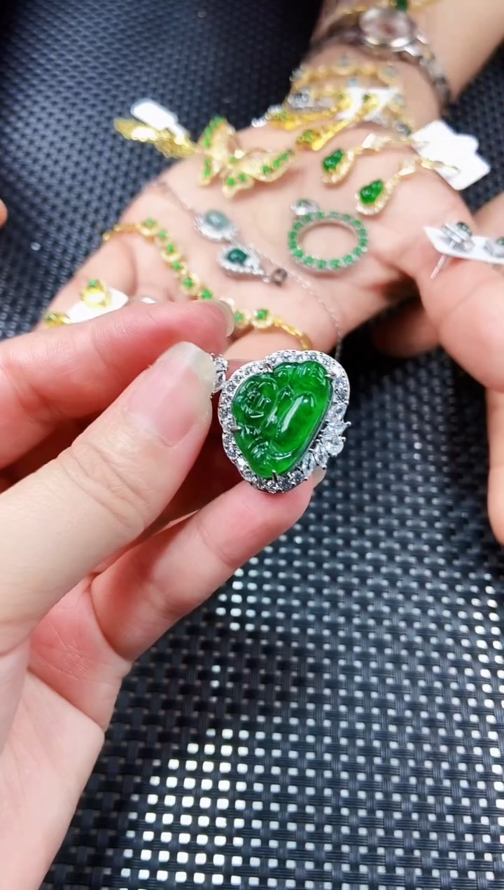 【闪购商品】翡翠吊坠(不含链)未镶嵌11111111