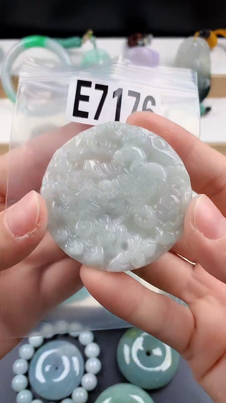 颈饰未镶嵌翡翠天然翡翠吊坠挂件