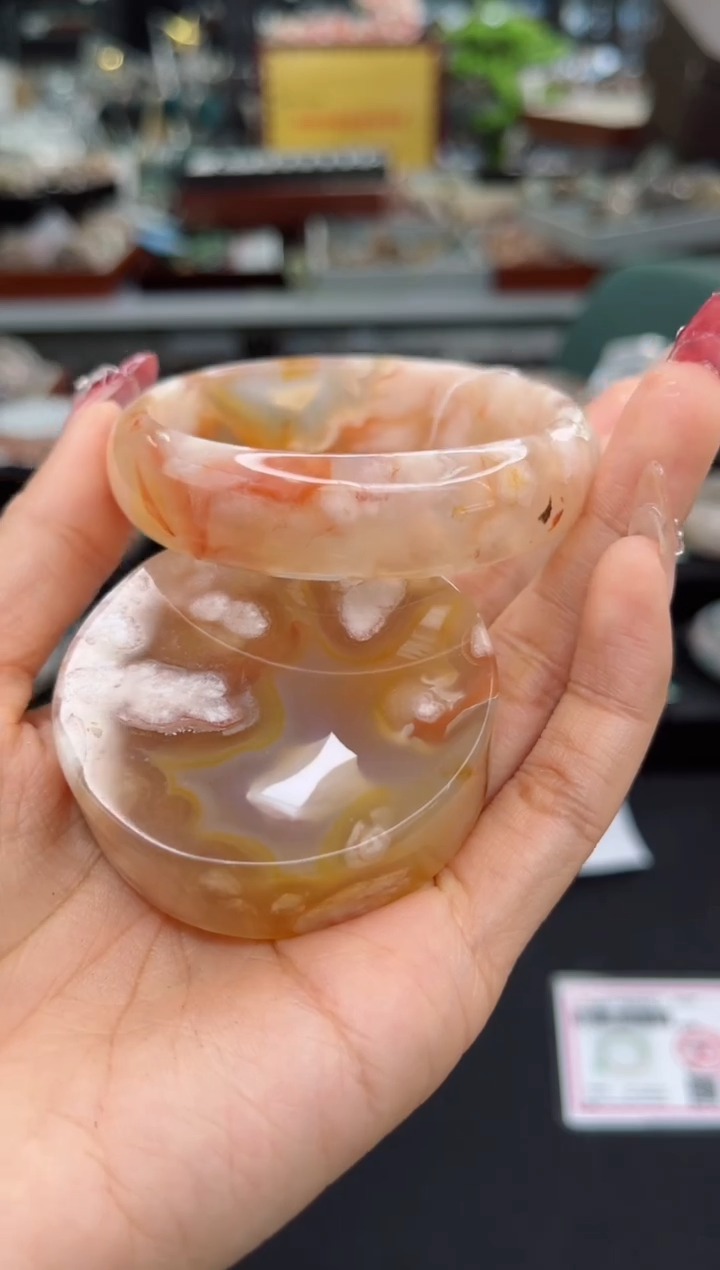 【闪购商品】石英质玉手镯未镶嵌55圈口（赠品镯心）65691