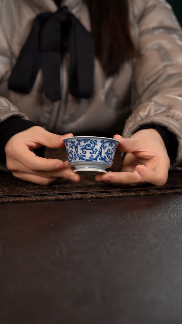 【闪购商品】杯聚澜堂缠枝莲马蹄杯