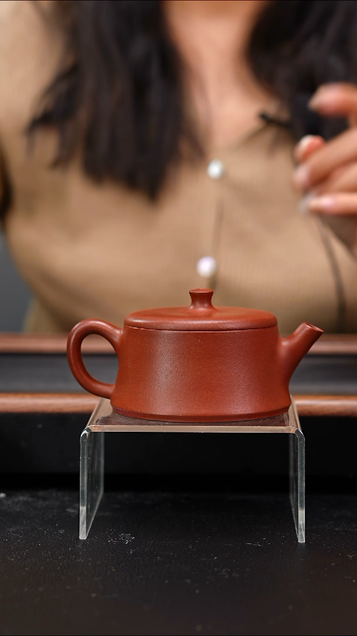 茶壶紫砂红皮龙云柱140cc