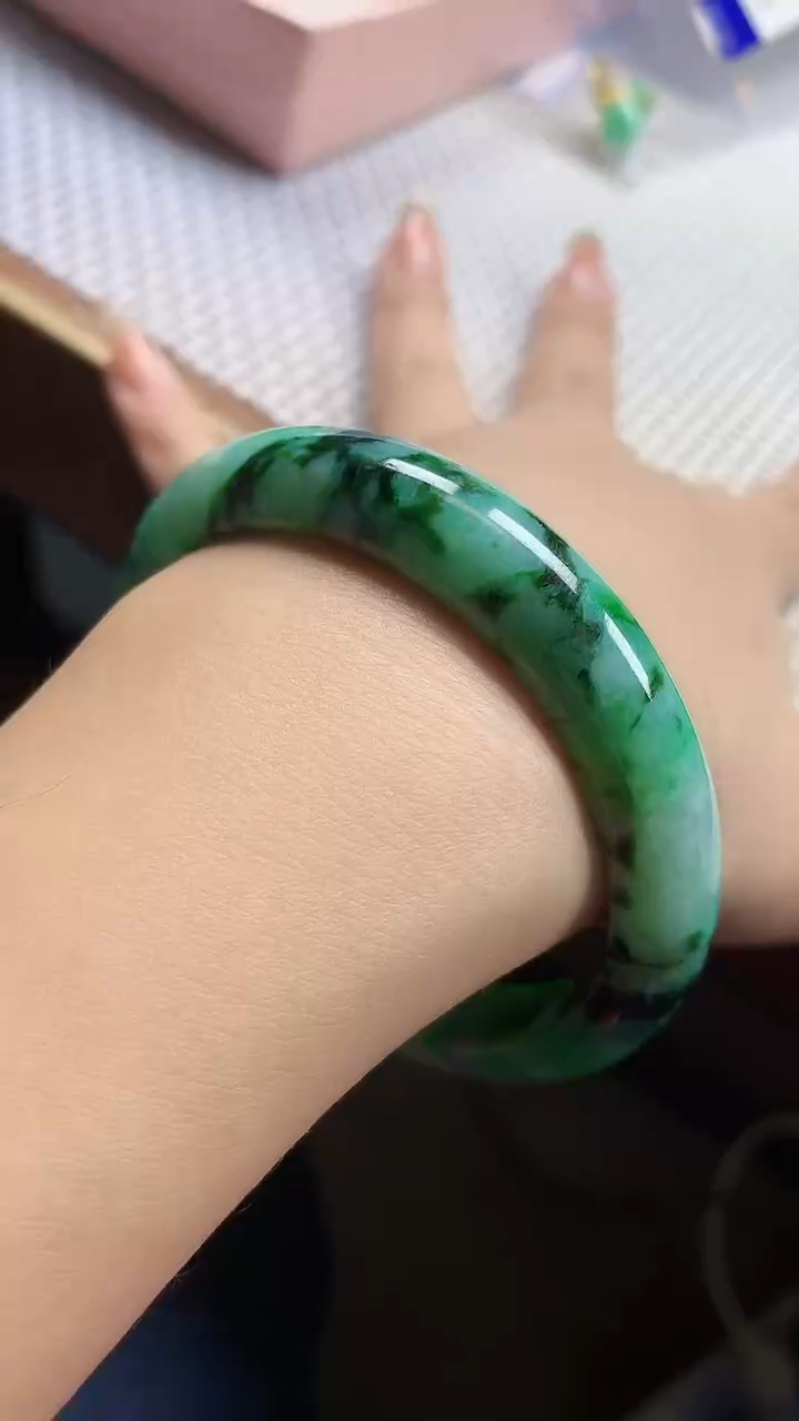 【闪购商品】翡翠手镯未镶嵌手镯