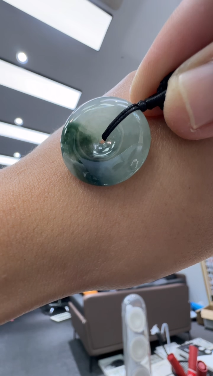 颈饰未镶嵌翡翠天然翡翠A货孤品一件