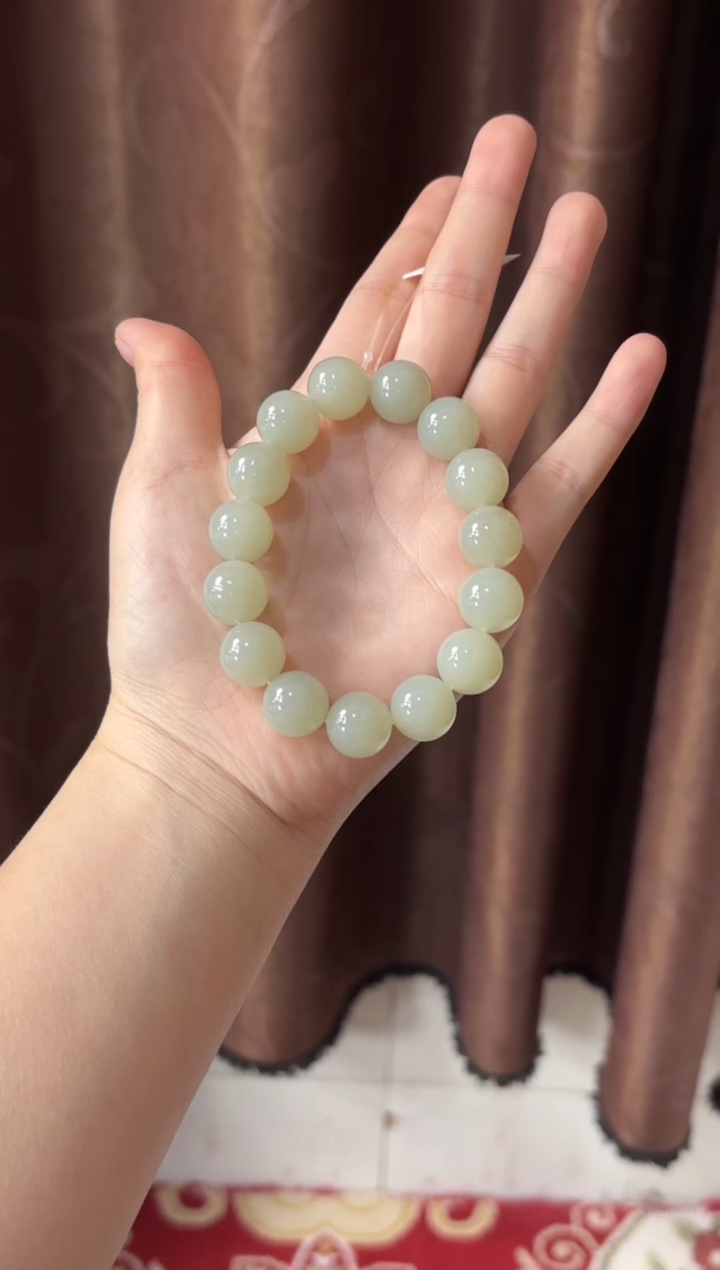 【闪购商品】和田玉手串未镶嵌且末微色差近矿卡14L