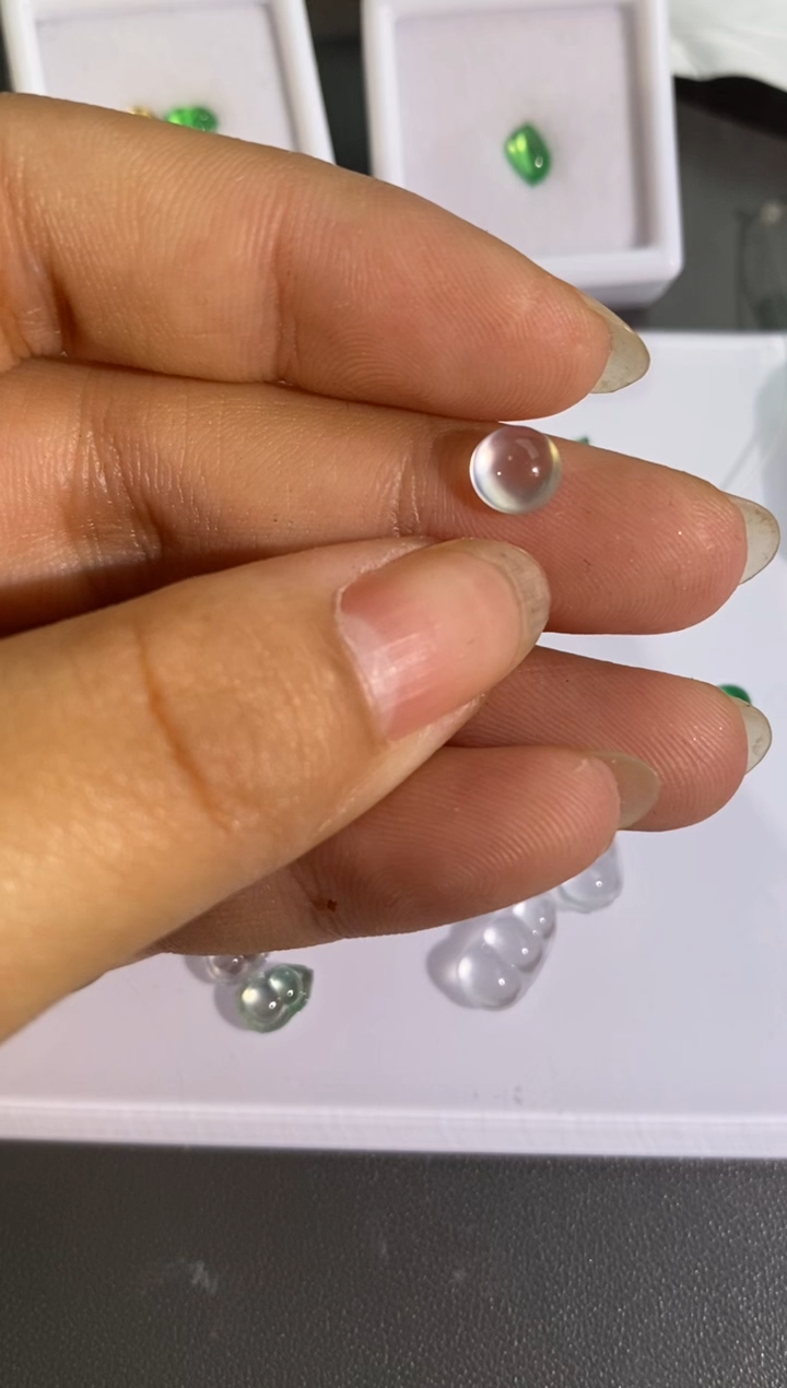 未镶嵌裸石翡翠玻璃种蛋面