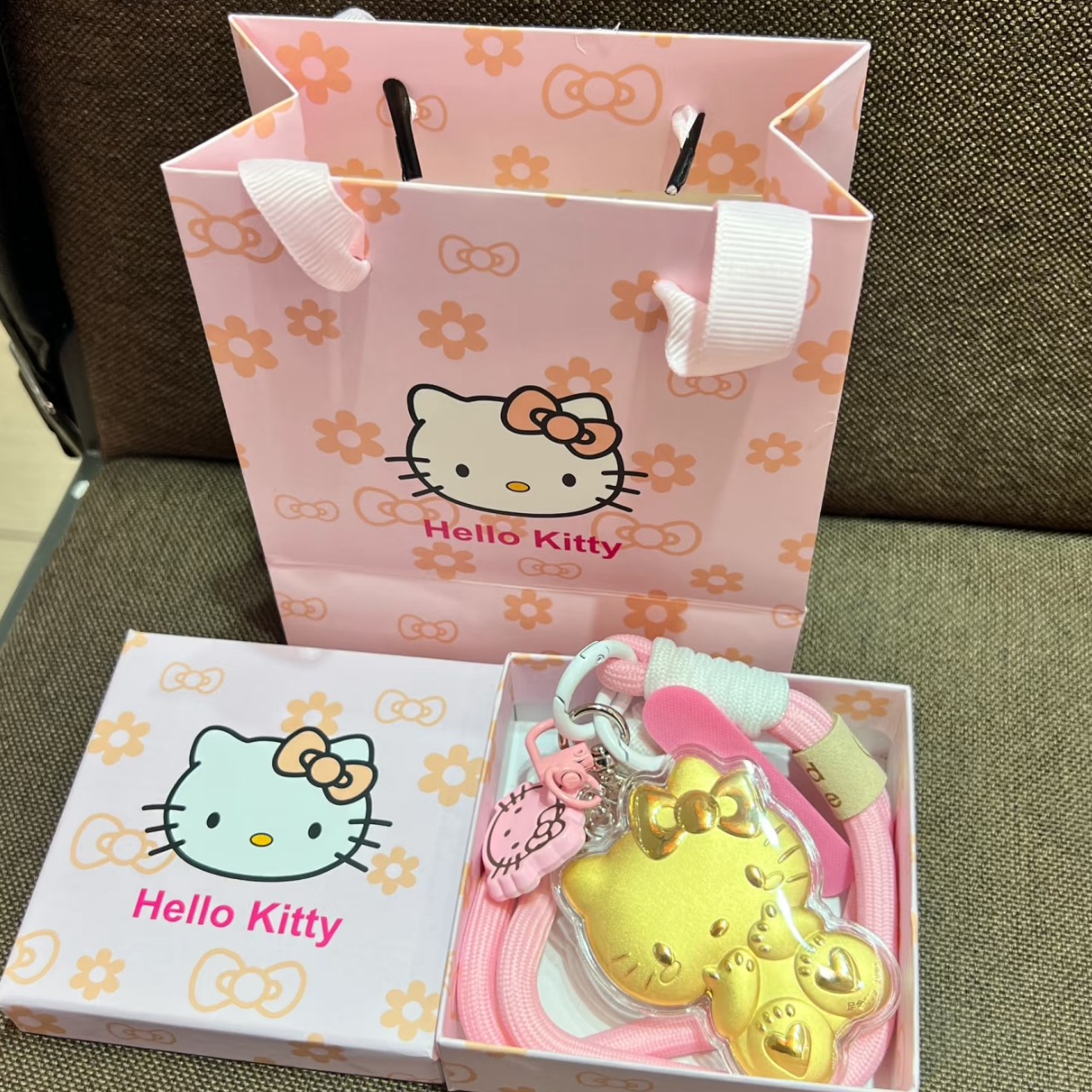 【送礼礼盒专拍】可爱卡通礼盒礼袋包装送生日礼物kt猫多啦A梦礼盒