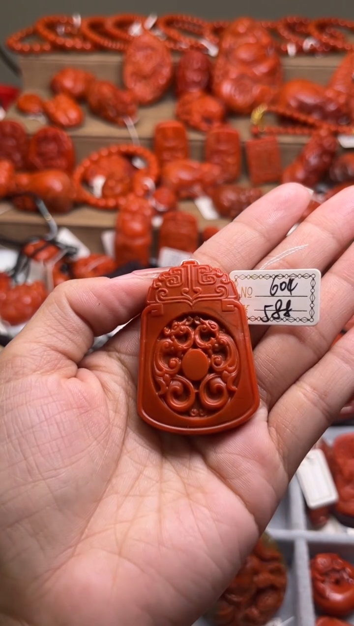 【闪购商品】南红玛瑙珠宝奇石未镶嵌604