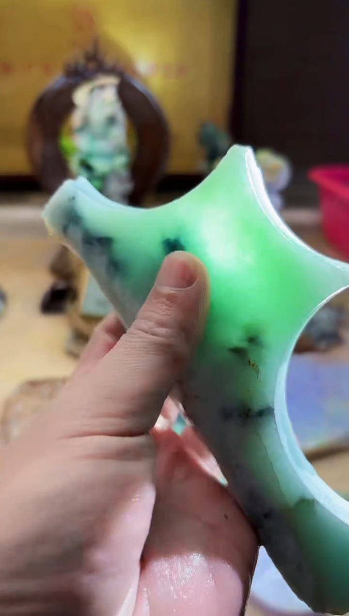 翡翠挂件未镶嵌A货张麦3752