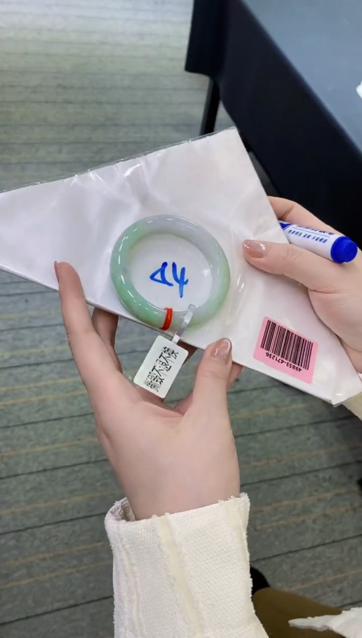 【闪购商品】翡翠手镯未镶嵌1111111111111