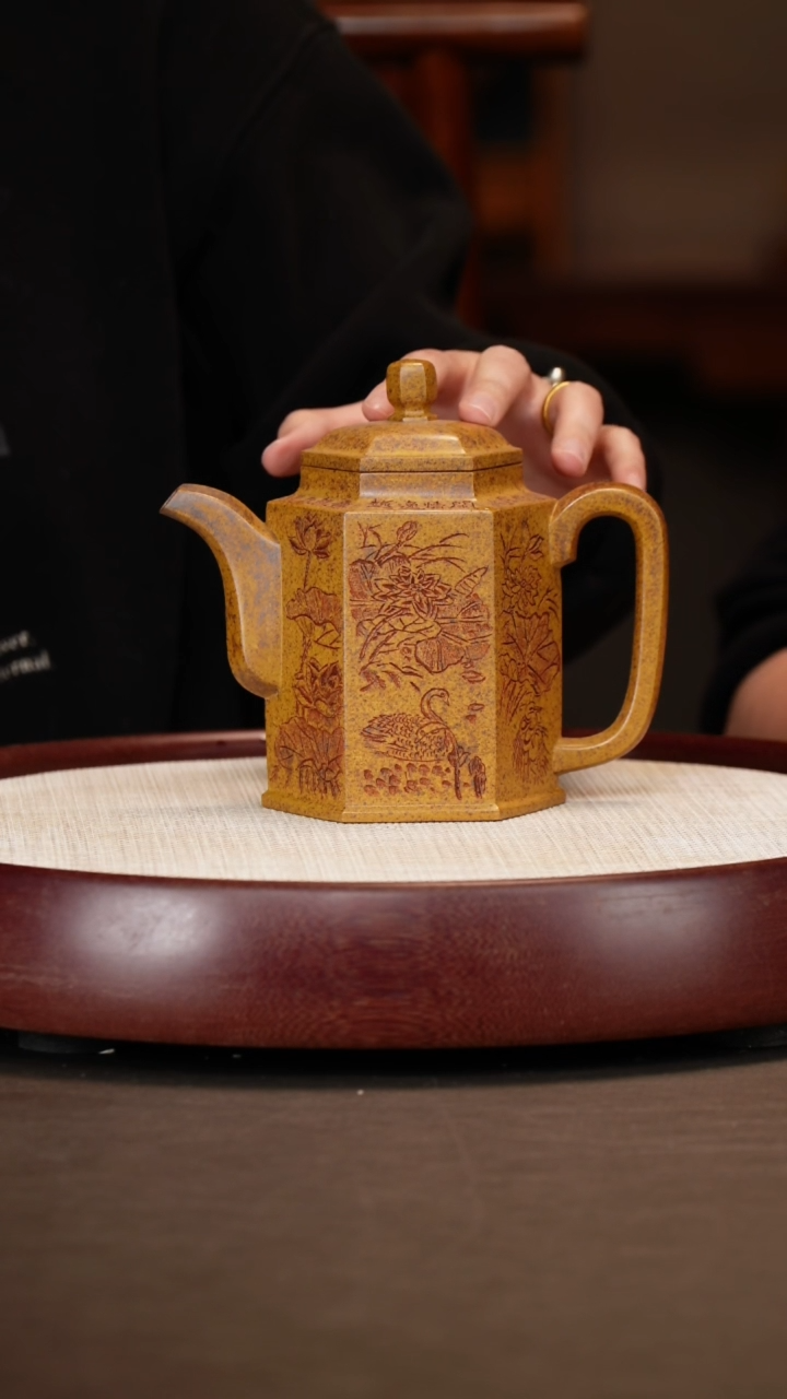 【闪购商品】紫砂茶壶六方玉柱