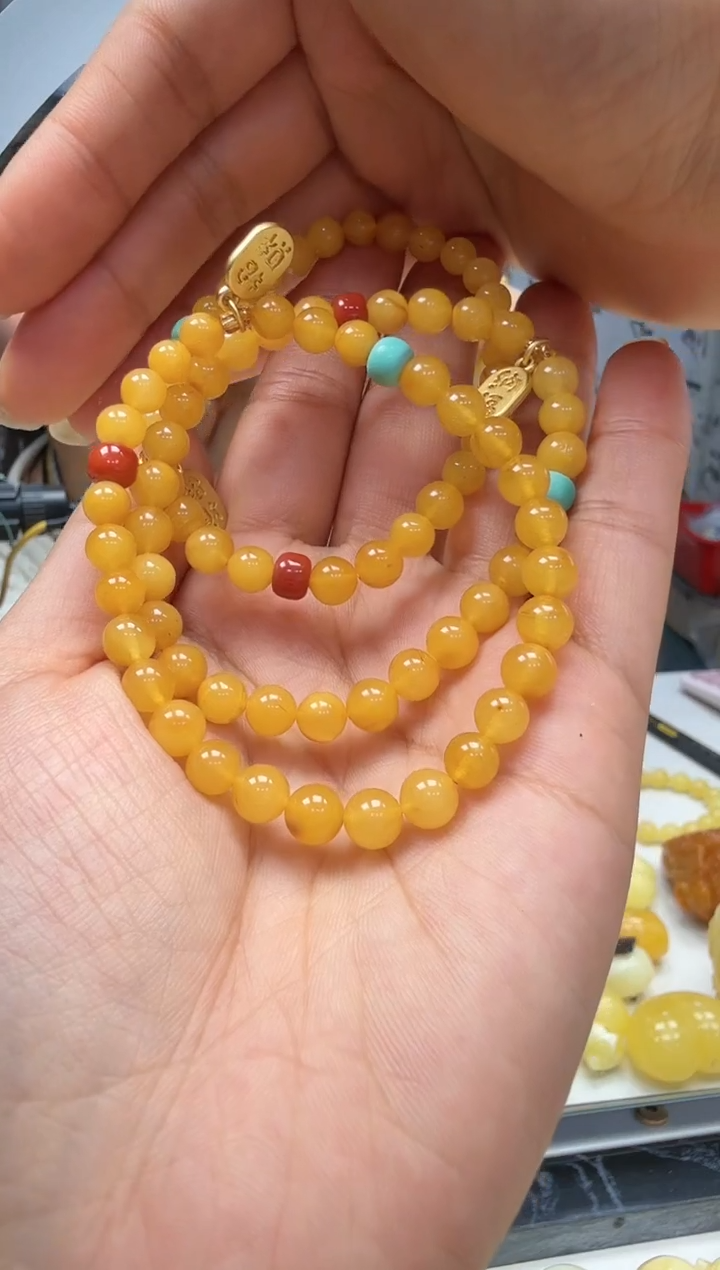 裸石琥珀未镶嵌随机一件