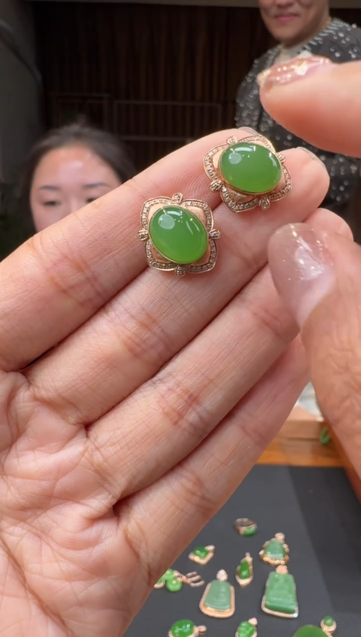 【闪购商品】和田玉23018K金镶嵌1.25赵玉