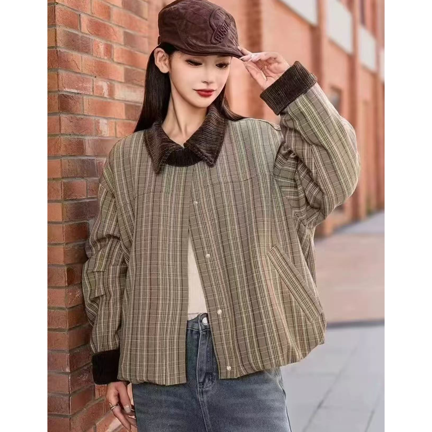 9005-订单款（绿色格子）翻领短款复古羽绒服