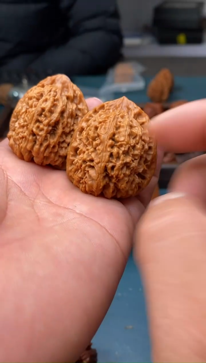 把件文玩核桃南疆石b368