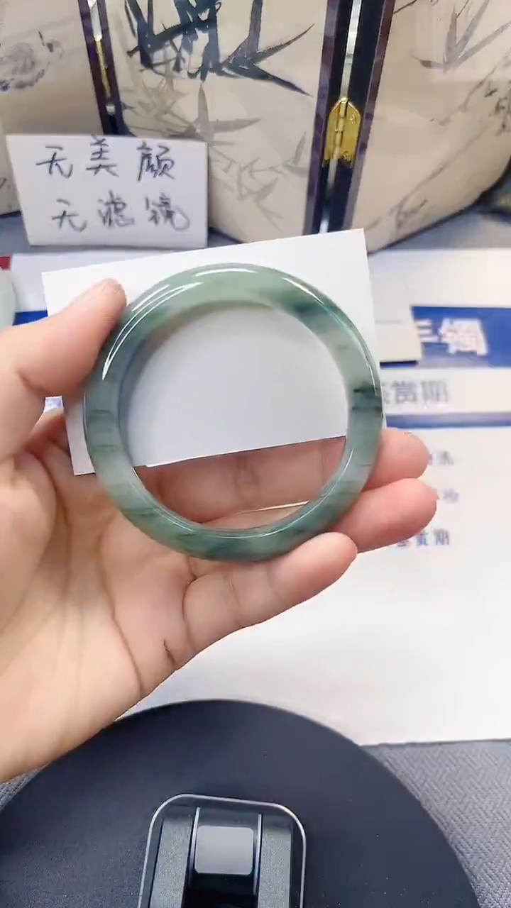 未镶嵌手镯石英质玉128-53/54