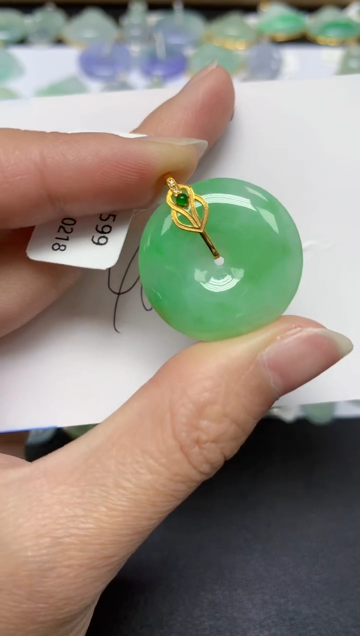 【闪购商品】翡翠18K金镶嵌颈饰天然翡翠A货