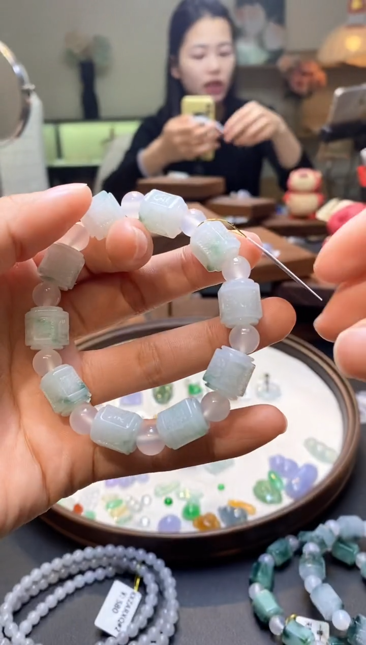 【闪购商品】未镶嵌翡翠手串手串