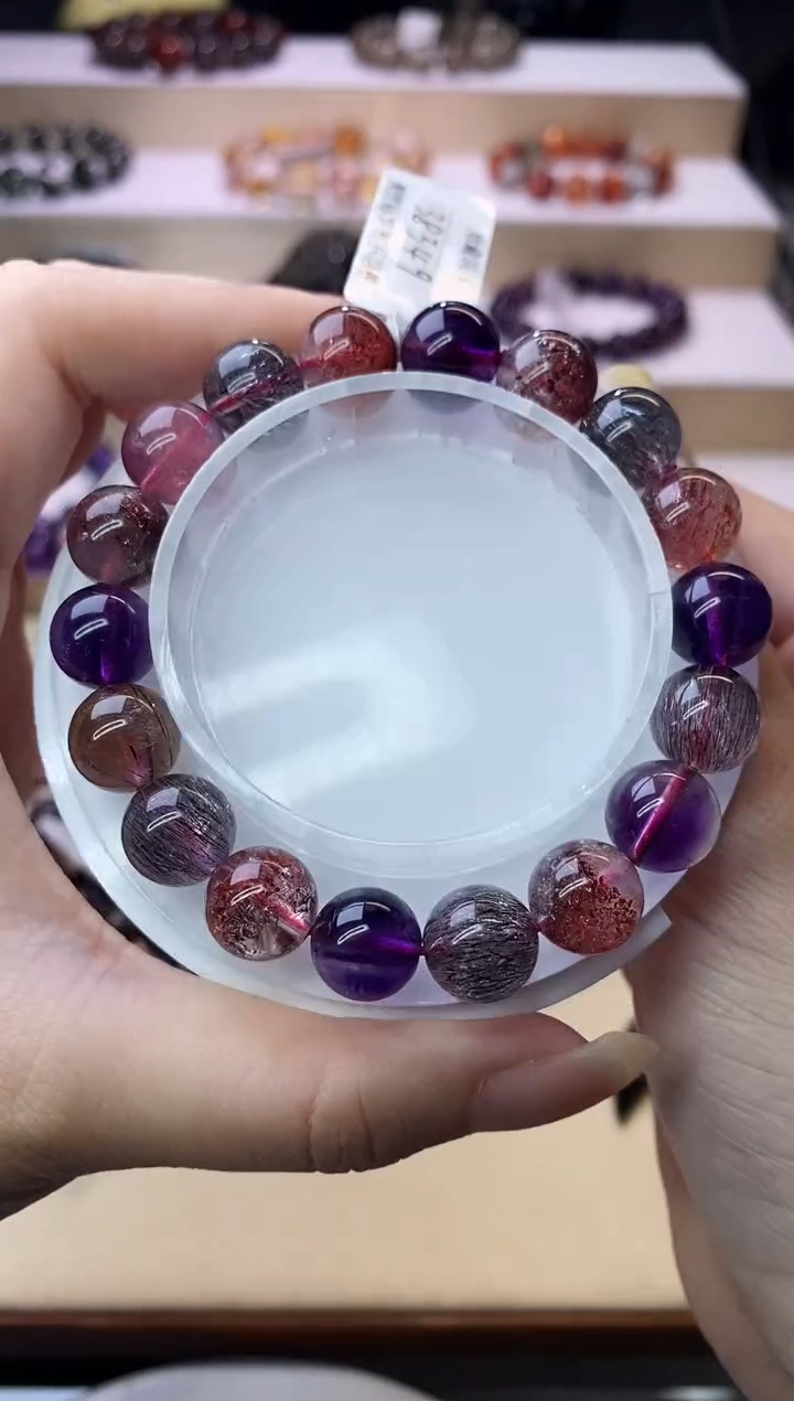 【闪购商品】水晶手链未镶嵌黑加仑超七10m+