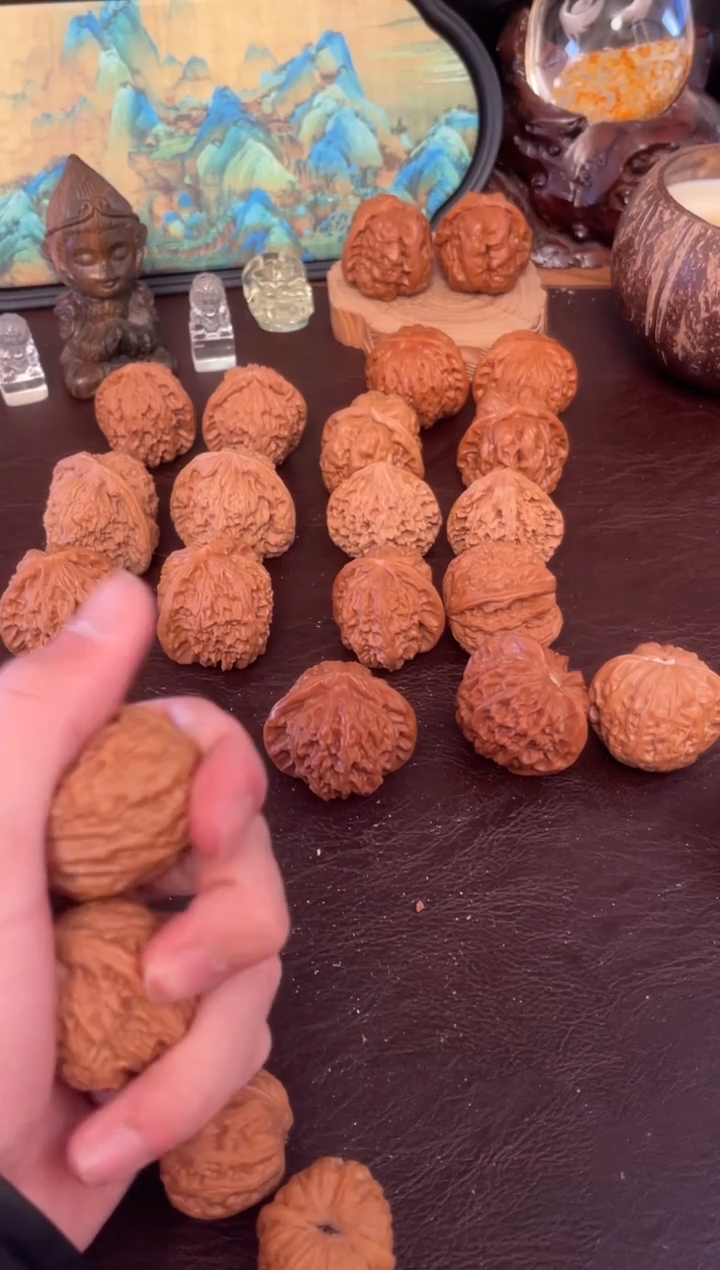 吊坠猴头核桃铁锤