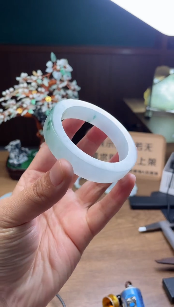 【闪购商品】定制翡翠手镯未镶嵌定制