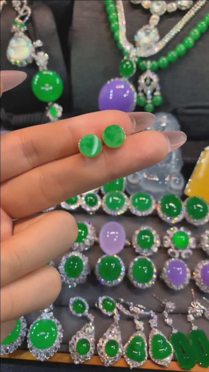 【闪购商品】翡翠耳饰18K金镶嵌耳饰