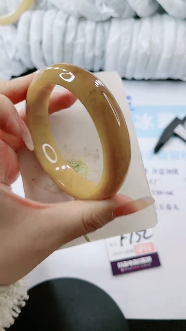 【闪购商品】石英质玉手镯未镶嵌多样性发货F752