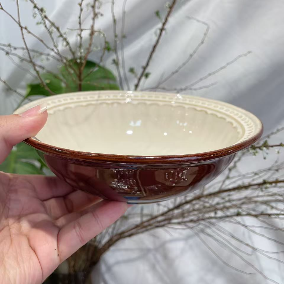 利利家简约浮雕8英寸面碗一只活动价