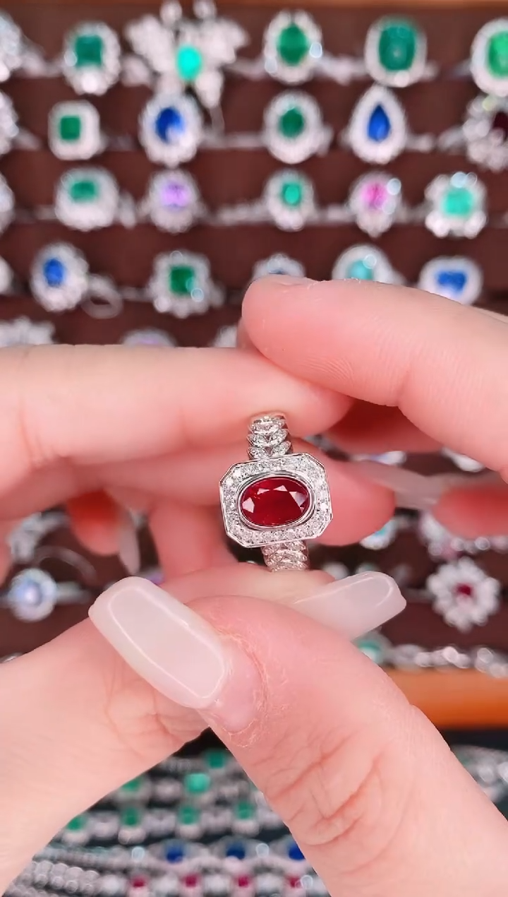 【闪购商品】红宝石18K金戒指18K金镶嵌1.34克拉